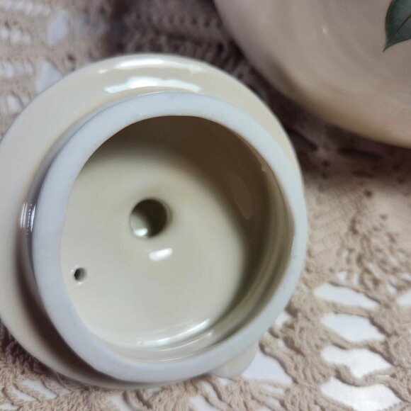 Corelle Abundance Teapot Fine Porcelain Made in Japan Robinson Design Group 1991 - Picture 16 of 17